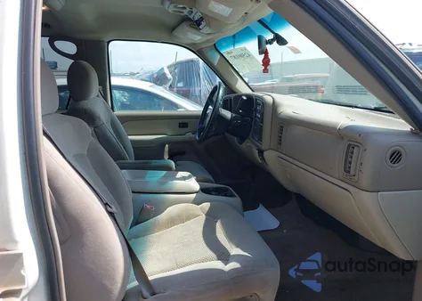 2002 Chevrolet Suburban C1500 z USA, uszkodzony, nr VIN 3GNEC16Z42G198791